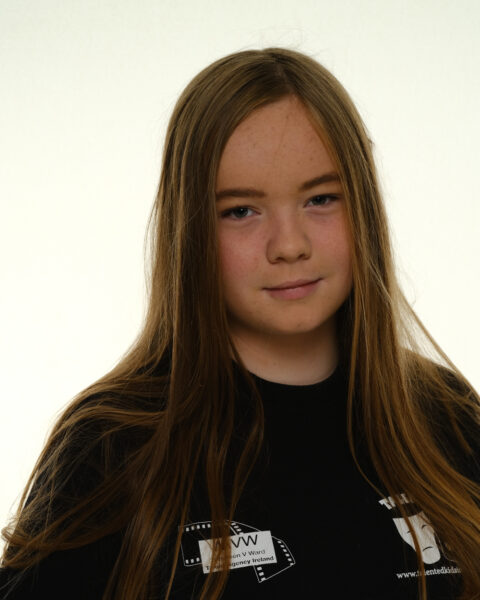 Ava Lloyd 006